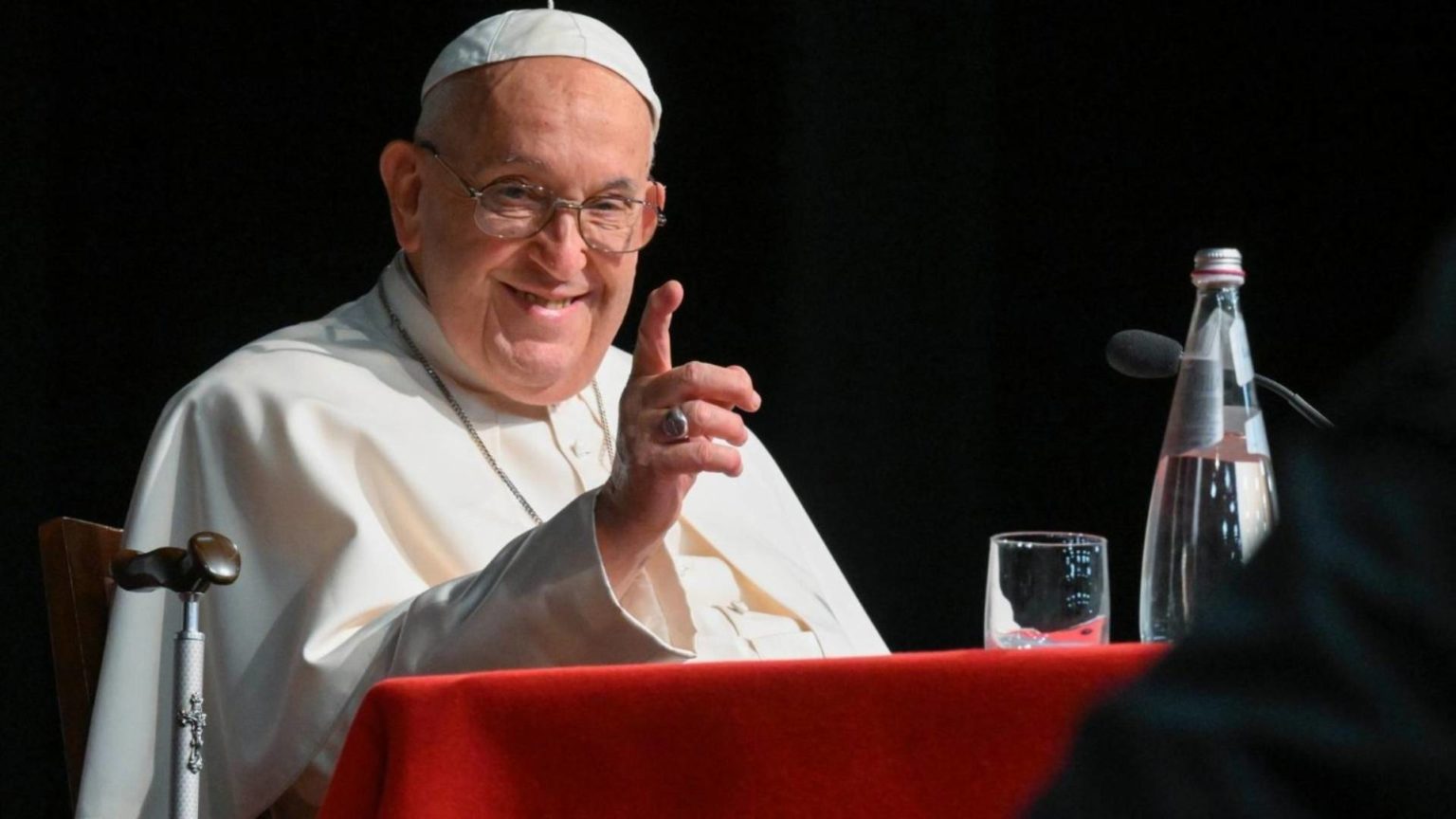 Imagem de capa da notíciaPapa Francisco aprova processo de reformas na Igreja Católica  
