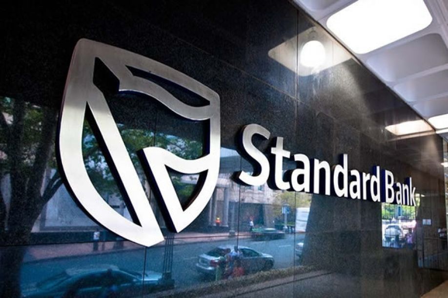 Standard Bank de Angola reduz consumo energético em 18% e concretiza primeiro financiamento social privado alinhado com ESG