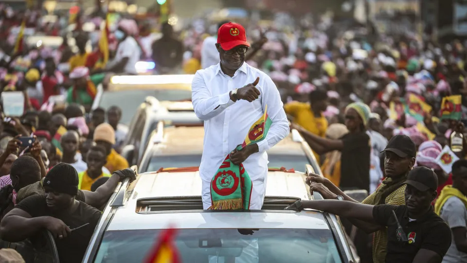 Primeiro-ministro da Guiné-Bissau levado de urgência para hospital
