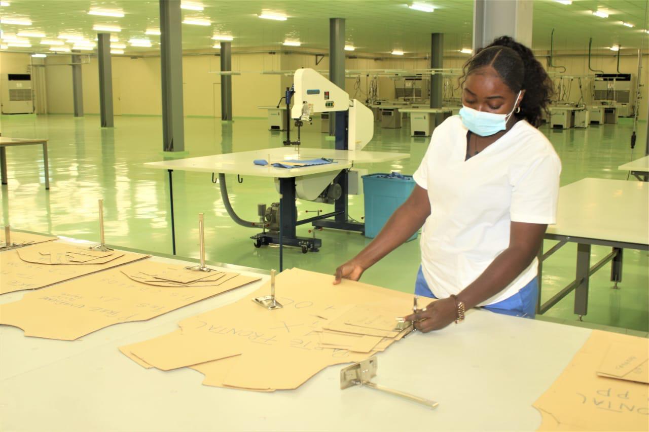 Gestão da fábrica têxtil Satec fica sob controlo do Fundo Soberano