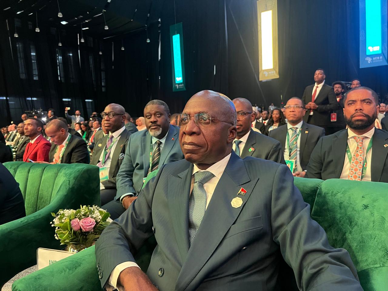 Téte António representa Chefe de Estado na Cimeira do Clima em África